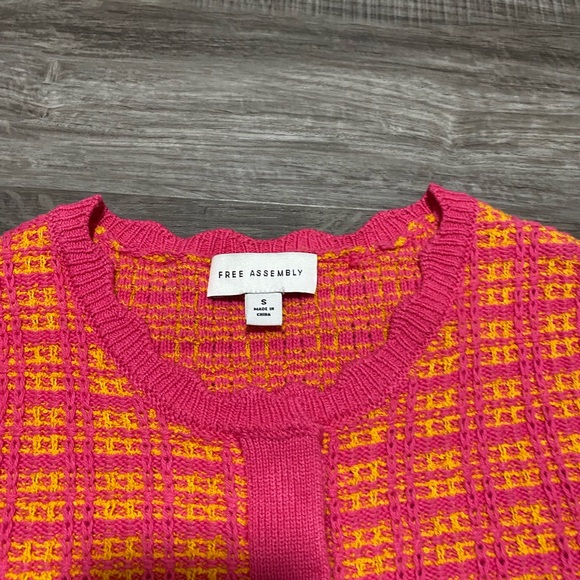 Free Assembly Women's Short Sleeve Tweed Sweater Tee, size small - Picture 7 of 9